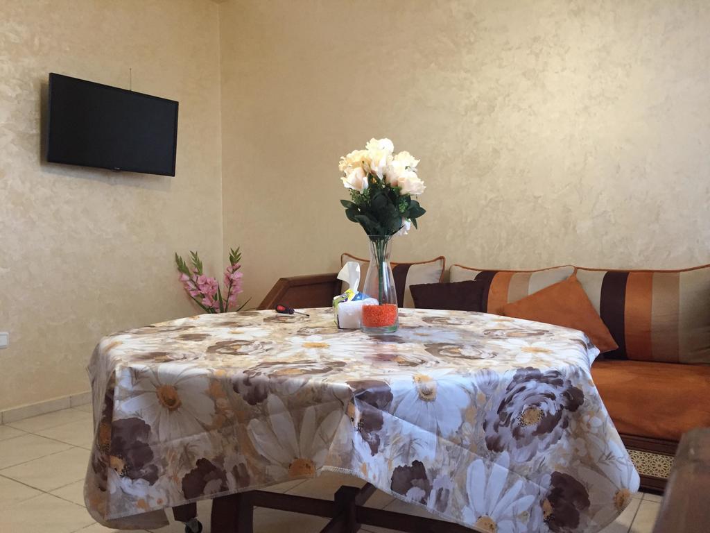 Tamanart Apartment